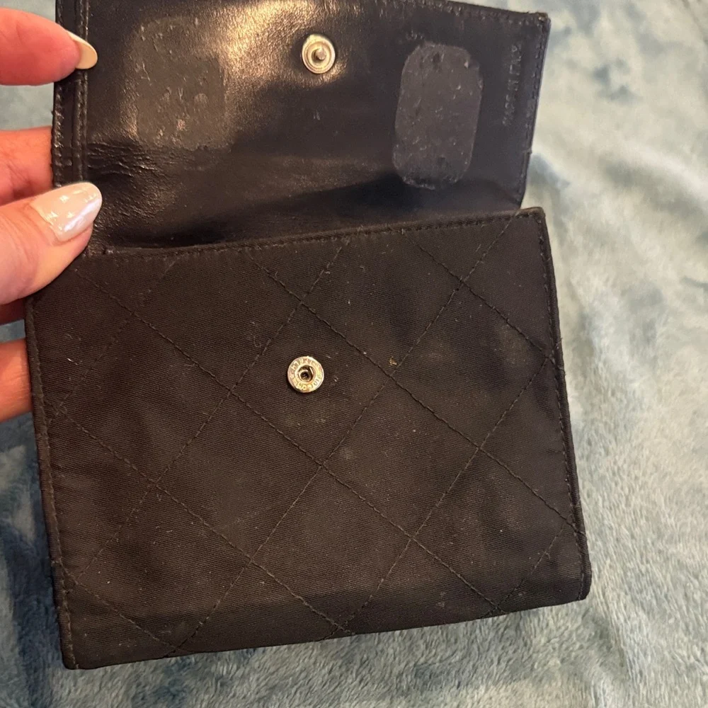 Prada Quilted Black Wallet - Picture 2 of 12